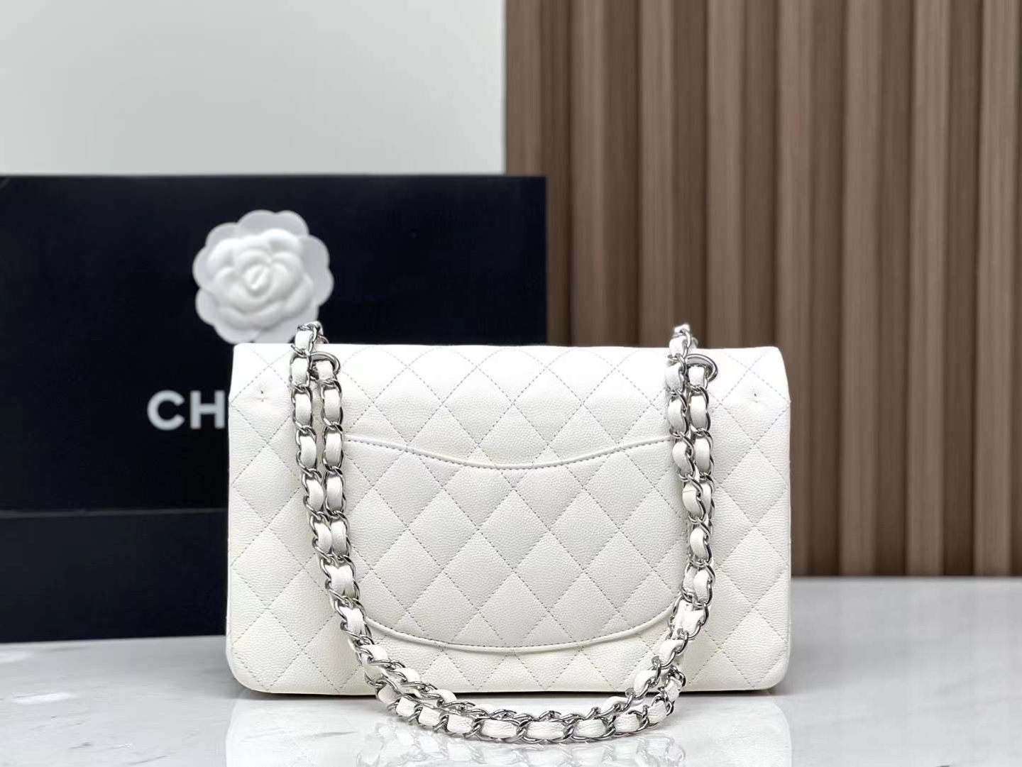 CLASSIC 11.12 HANDBAG - 화이트